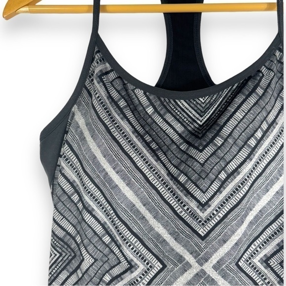 4 for $20 SALE! Fabletics Norwalk Tank w/Built In Bra, Heather Taos Print, XXS - Picture 5 of 11